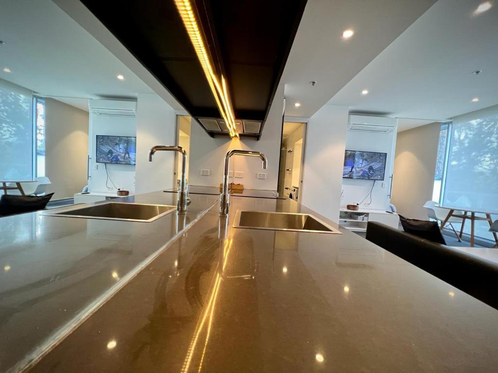 Luxury 2 Bedroom Suite Near Adelaide With A Car Park Broadview Luaran gambar